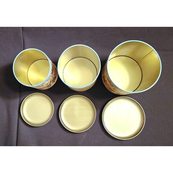 Christmas Tins with Snow Town Scene Looks New 3 pc 5 1/2", 5", 4 1/2" - Picture 7 of 7